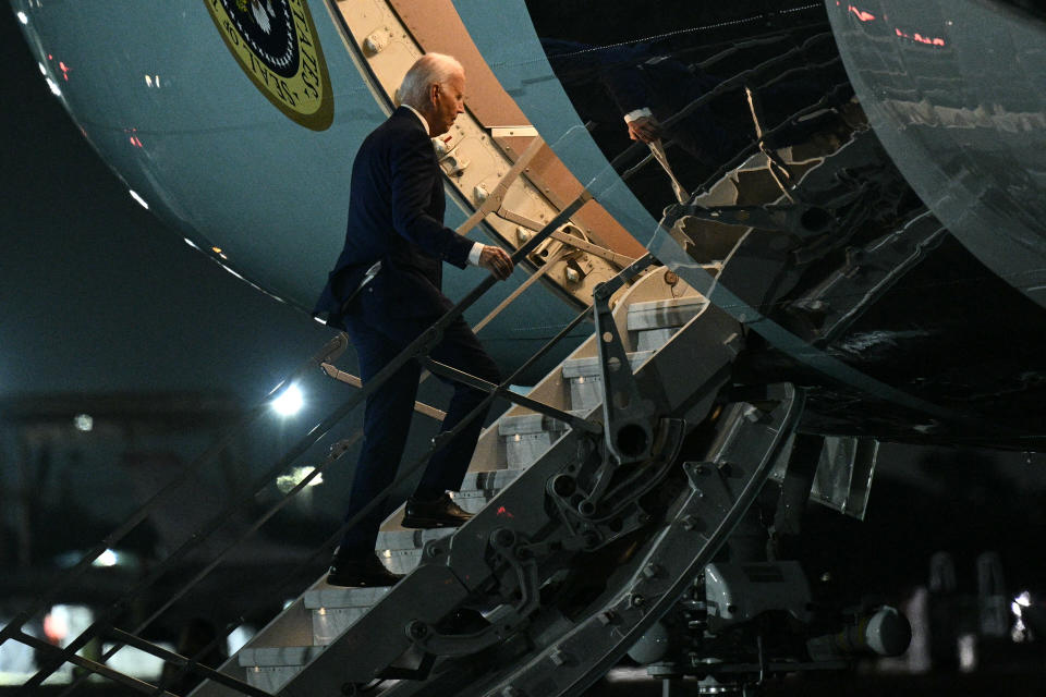 US President Joe Biden boards Air Force One at Ellington Field Joint Reserve Base in Houston, Texas on July 29, 2024 as he returns to Washington, DC. (Photo by Brendan SMIALOWSKI / AFP) (Photo by BRENDAN SMIALOWSKI/AFP via Getty Images)