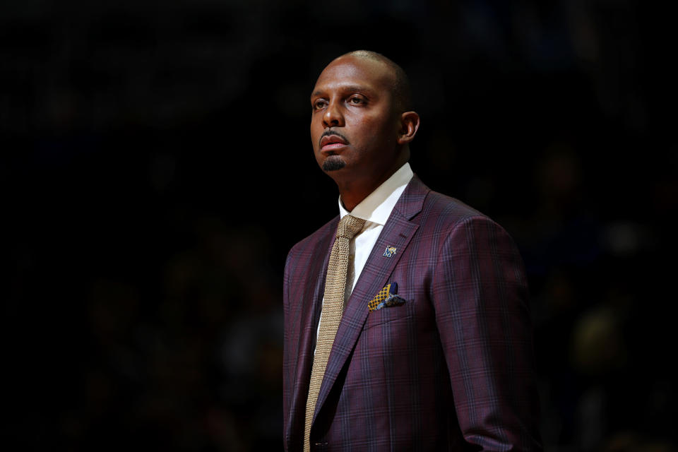 Penny Hardaway delivered a recruiting blow to John Calipari on Tuesday. (Getty)