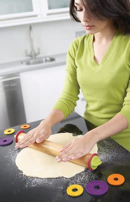 This adjustable rolling pin