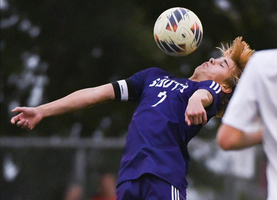 Bloomington South’s Brayden Doyle (7) controls the ball during the IHSAA Boys’ soccer sectional match against Martinsville at Terre Haute South on Wednesday, Oct. 4, 2023.