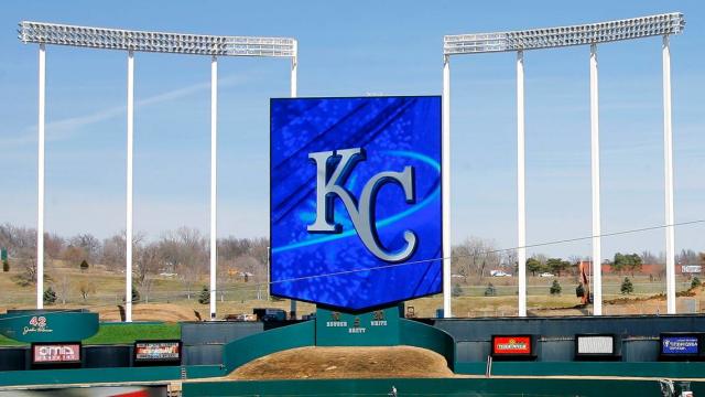 Royals pursuing new downtown Kansas City ballpark