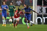 Benfica's Eduardo Salvio (left) and Chelsea's Nascimento Ramires battle for the ball