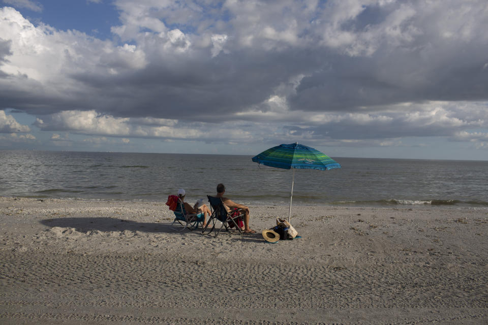 There are very few beachgoers where the red tide has been common this year at Sanibel Island, Fla., Oct. 15, 2018. (Photo: Saul Martinez for Yahoo News)