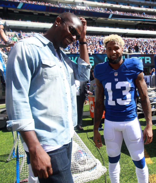 Plaxico Burress attends Giants practice - Newsday