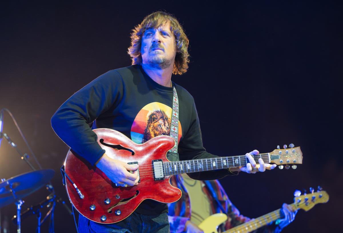 Sturgill Simpson covers Prince's “Purple Rain” at Johnny Blue Skies' tour opener