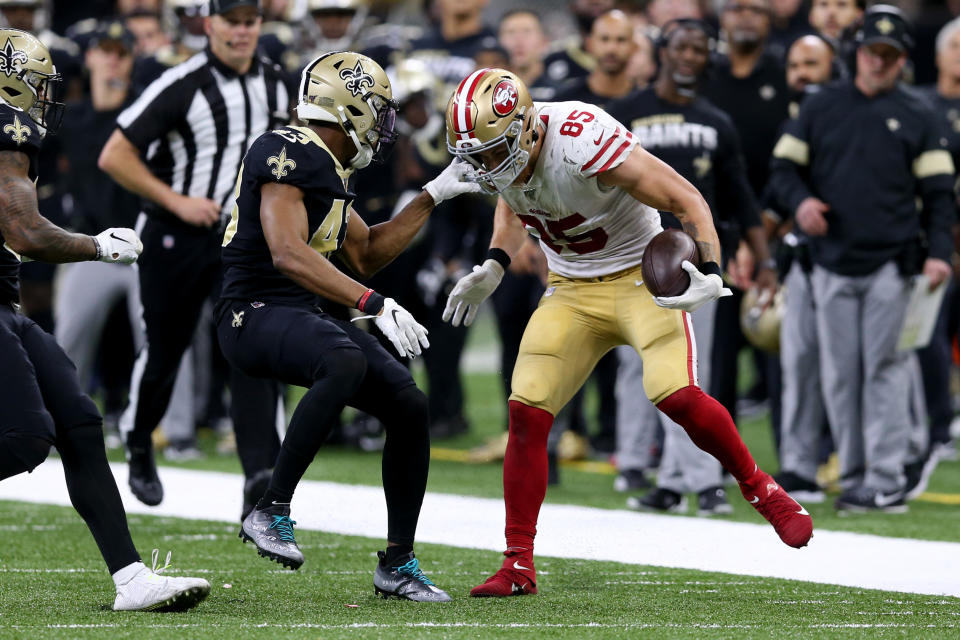 Dec 8, 2019; New Orleans, LA, USA; New Orleans Saints free safety Marcus Williams (43) grabs the facemark of San Francisco 49ers tight end George Kittle (85) in the second half at the Mercedes-Benz Superdome. Mandatory Credit: Chuck Cook-USA TODAY Sports