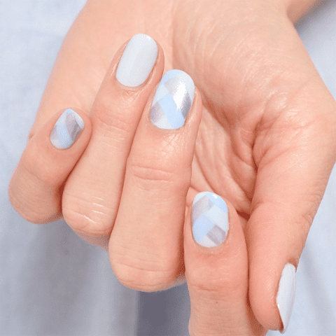 <p><a href="https://www.instagram.com/stephstonenails/" data-component="link" data-source="inlineLink" data-type="externalLink" data-ordinal="1">@stephstonenails</a>/Instagram</p>