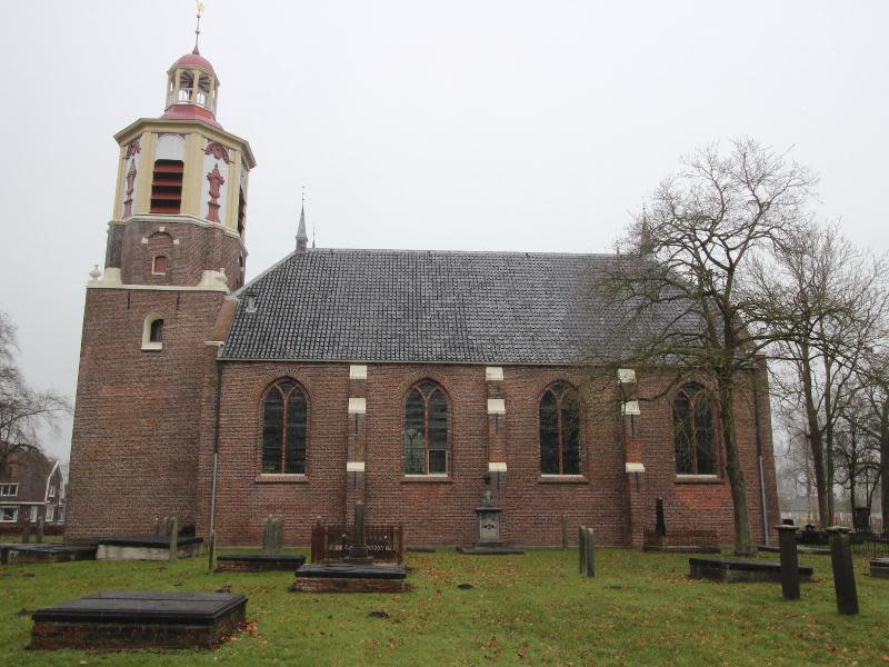 Die evangelische Dorfkirche in Midwolda wurde 1738 erbaut. Foto: Bernd Meier