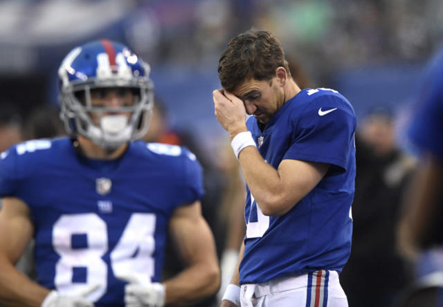 Photos: Giants embarrassed by Rams, lose 51-17