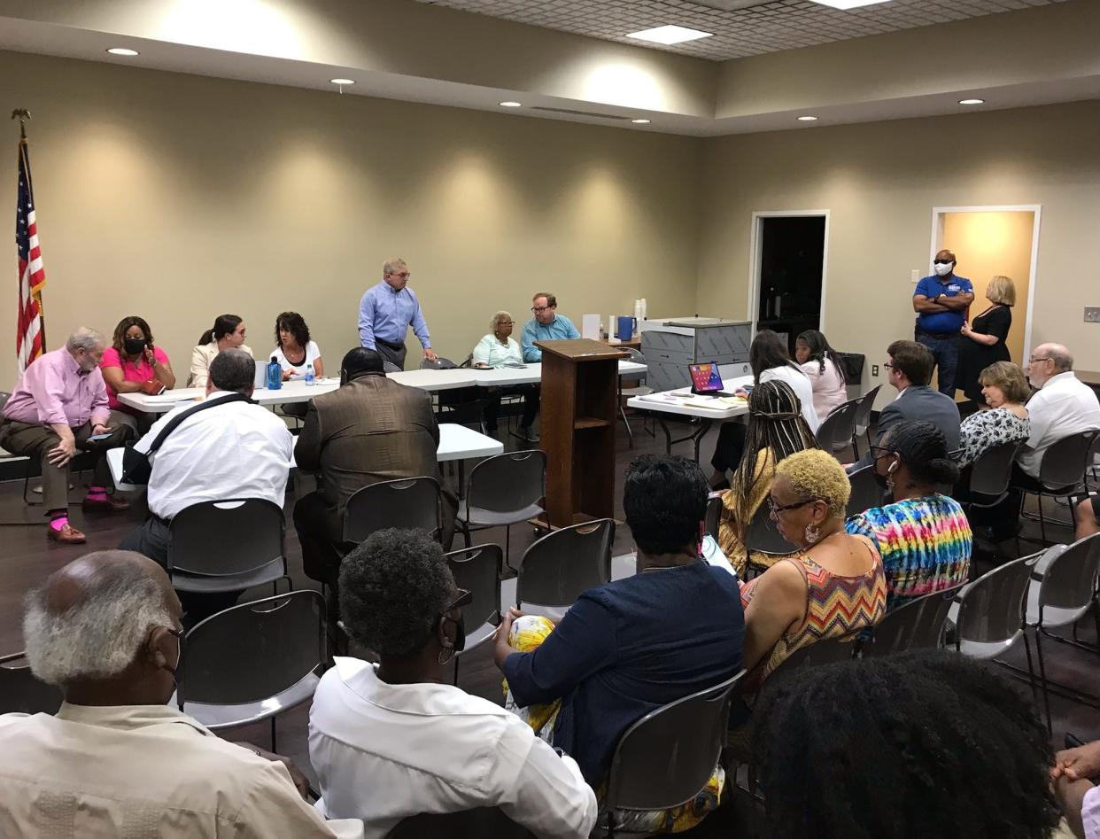The Etowah County Democratic Executive Committee met Saturday to hear Carolyn Parker's challenge of primary election results. The meeting, however, was adjourned when Chairman Charles Abney said there was no quorum, and the challenge would be heard by the state party.
