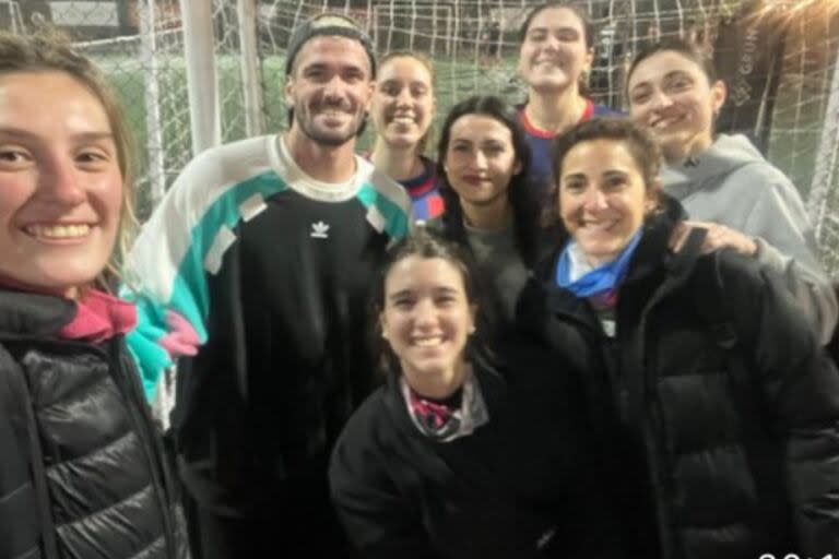 Una chica faltó a su entrenamiento y un bicampeón de América apareció de sorpresa (Foto: captura x/@Clari_RM)