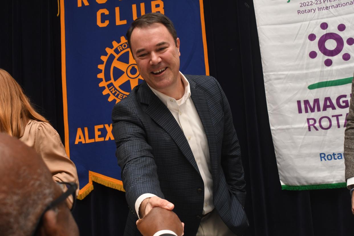 Baseball legend Warren Morris was the guest speaker at the Alexandria Rotary Club luncheon on Tuesday. Morris hist a two-out, two-run homer in in the bottom of the 9th inning in the 1996 College World Series to give LSU a 9-8 victory over Miami.