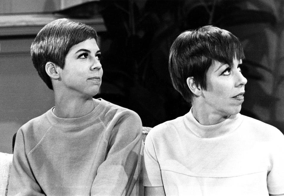 THE CAROL BURNETT SHOW, from left, Vicki Lawrence, Carol Burnett, ca. 1967. ©CBS/courtesy Everett Collection