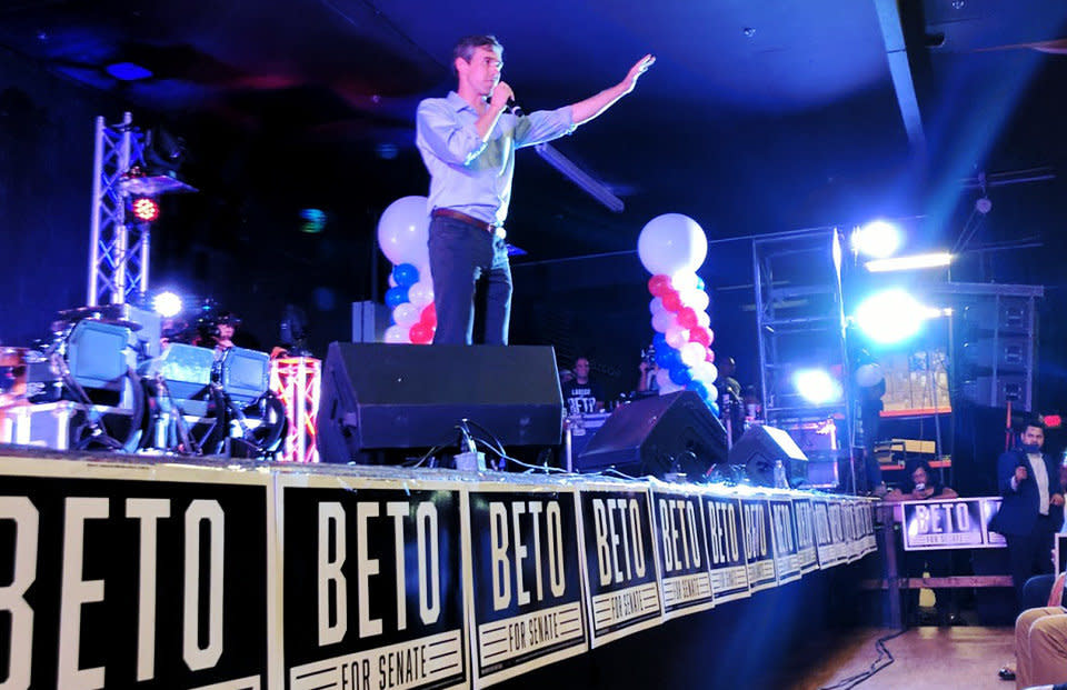 U.S. Rep. Beto O'Rourke (D-Texas) speaks before a crowd in Laredo on Aug. 17, 2018. The three-term Congressman is running a longshot campaign to unseat Republican Sen. Ted Cruz. (Photo: Roque Planas/HuffPost)