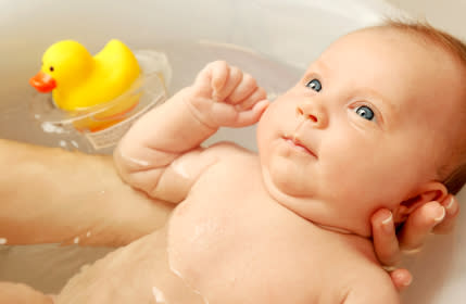 Hora del baño - iStockphoto