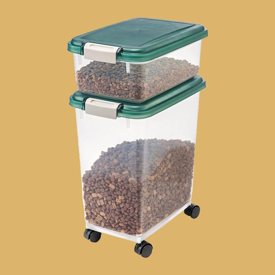 IRIS USA 2-Piece WeatherPro Air-tight Pet Food Storage Container