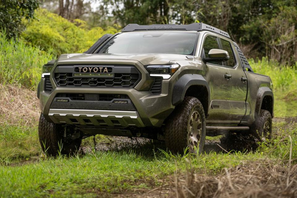 2024 toyota tacoma trailhunter press images