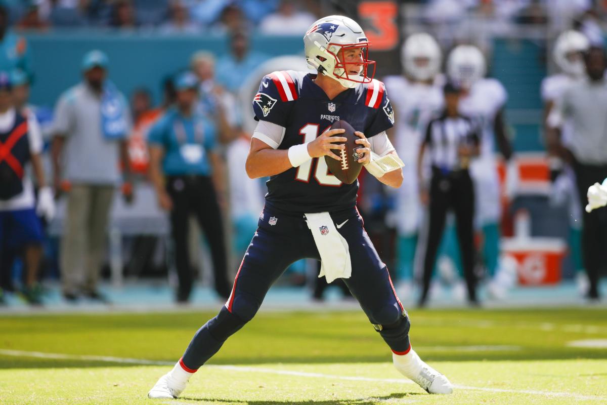 Patriots QB Mac Jones reçoit une mise à jour du calendrier de récupération