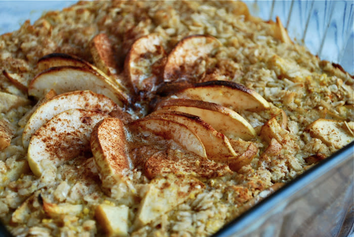 Apple Cinnamon Baked Oatmeal