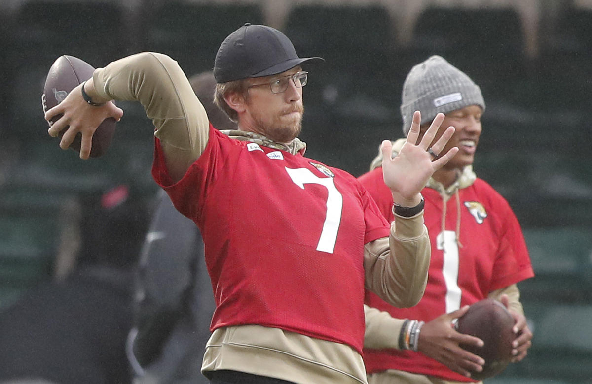 Foles will start for Jaguars over Minshew after bye week