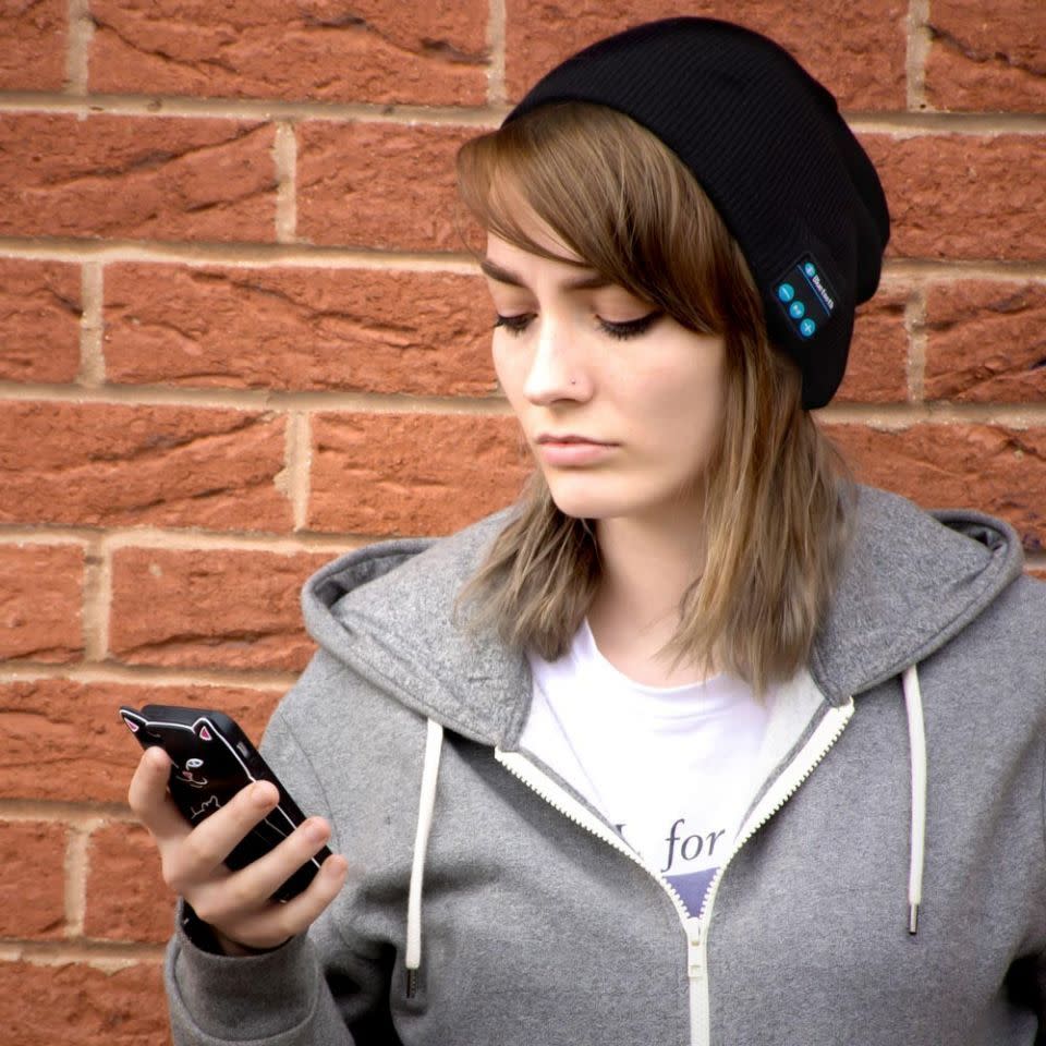 Ce bonnet avec haut-parleurs Bluetooth