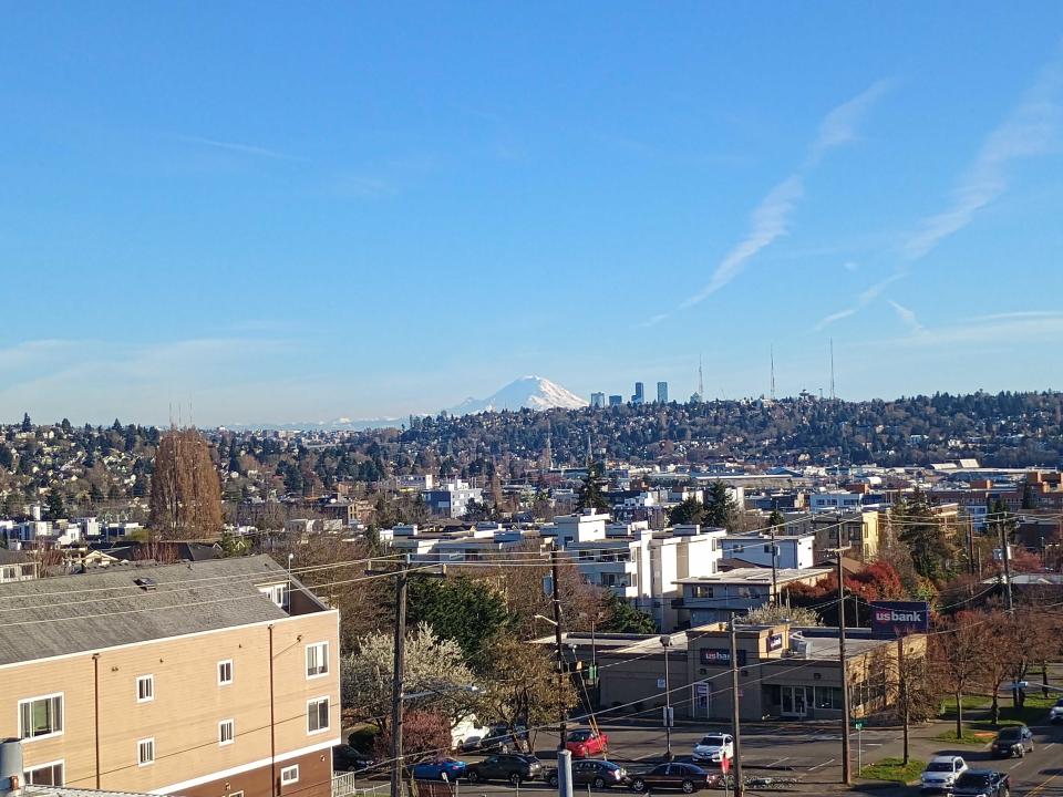 Overlooking a neighborhood at 2x zoom