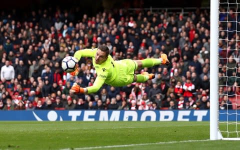 Stoke and England goalkeeper Jack Butland has split with his long-standing agent in a move which will raise speculation over a return to the Premier League. 