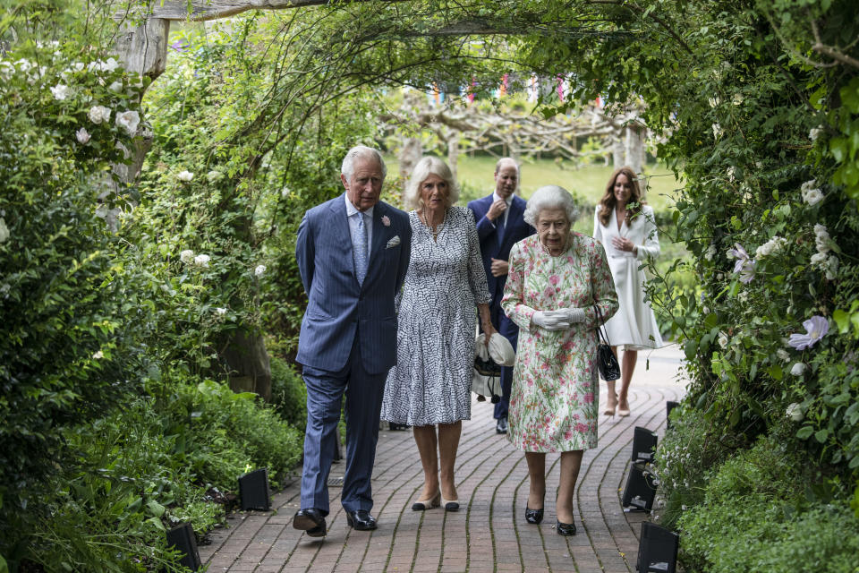 ST AUSTELL, ENGLAND - JUNE 11: Prince Charles, Prince of Wales, Camilla, Duchess of Cornwall, Queen Elizabeth II, Prince William, Duke of Cambridge and Catherine, Duchess of Cambridge arrive for a drinks reception for Queen Elizabeth II and G7 leaders at The Eden Project during the G7 Summit on June 11, 2021 in St Austell, Cornwall, England. UK Prime Minister, Boris Johnson, hosts leaders from the USA, Japan, Germany, France, Italy and Canada at the G7 Summit. This year the UK has invited India, South Africa, and South Korea to attend the Leaders' Summit as guest countries as well as the EU. (Photo by Jack Hill - WPA Pool / Getty Images)