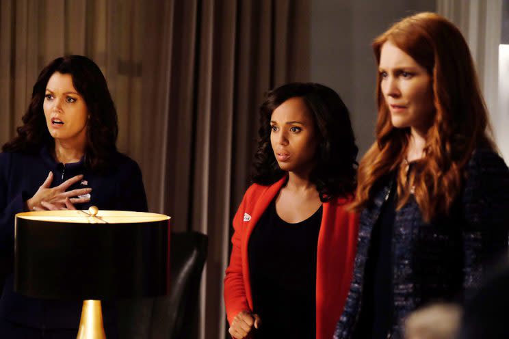 Bellamy Young, Kerry Washington, and Darby Stanchfield (Credit: John Fleenor/ABC)