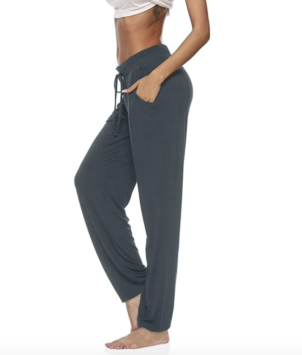 DIBAOLONG Wide Leg Sweatpants (Photo: Amazon)