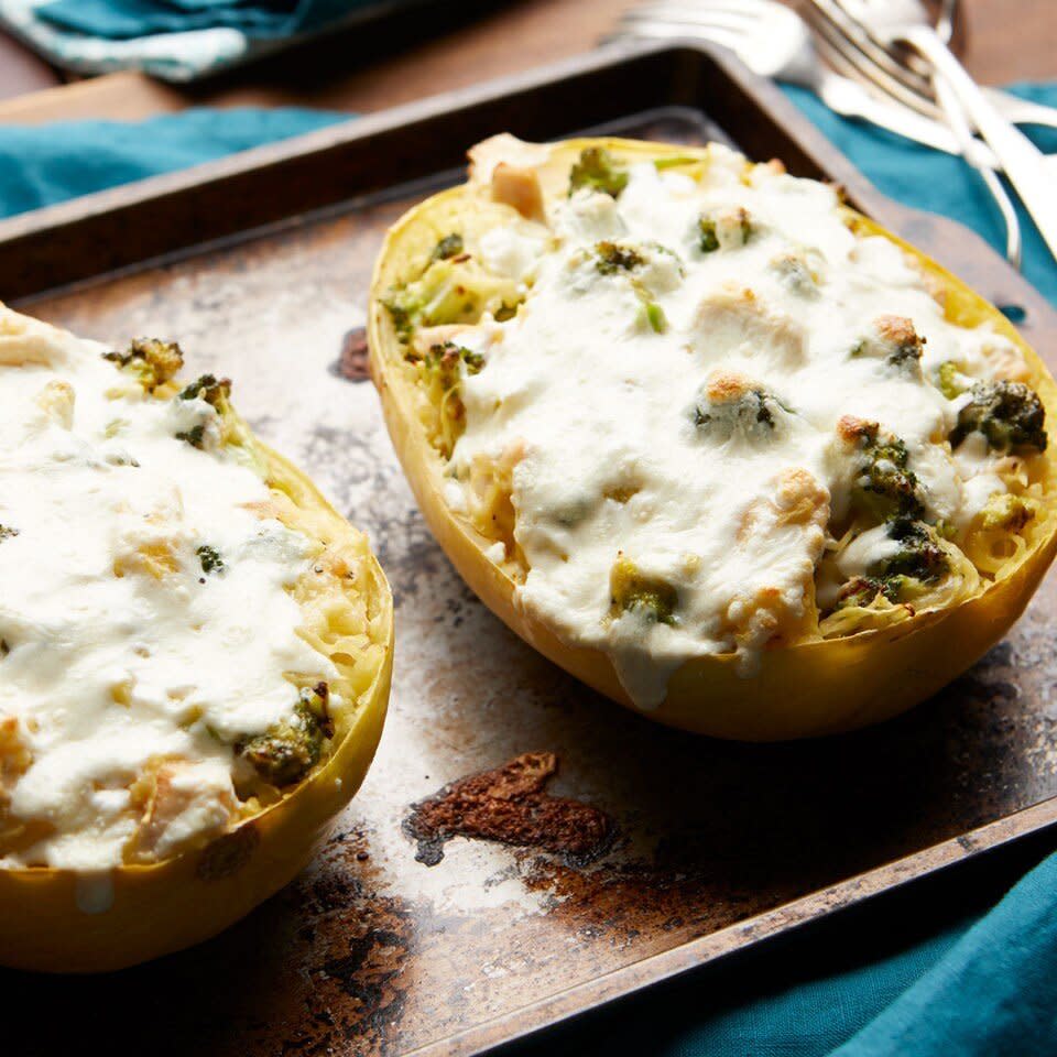 Broccoli & Chicken Alfredo Spaghetti Squash