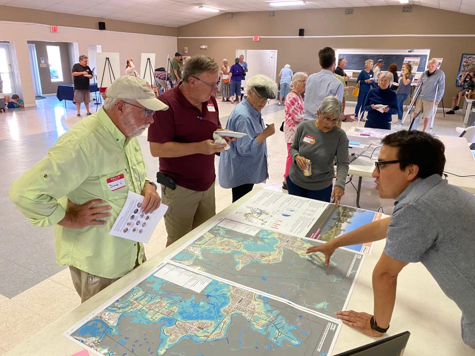 The results of the flooding vulnerability assessment were presented at a workshop to the Cedar Key community.