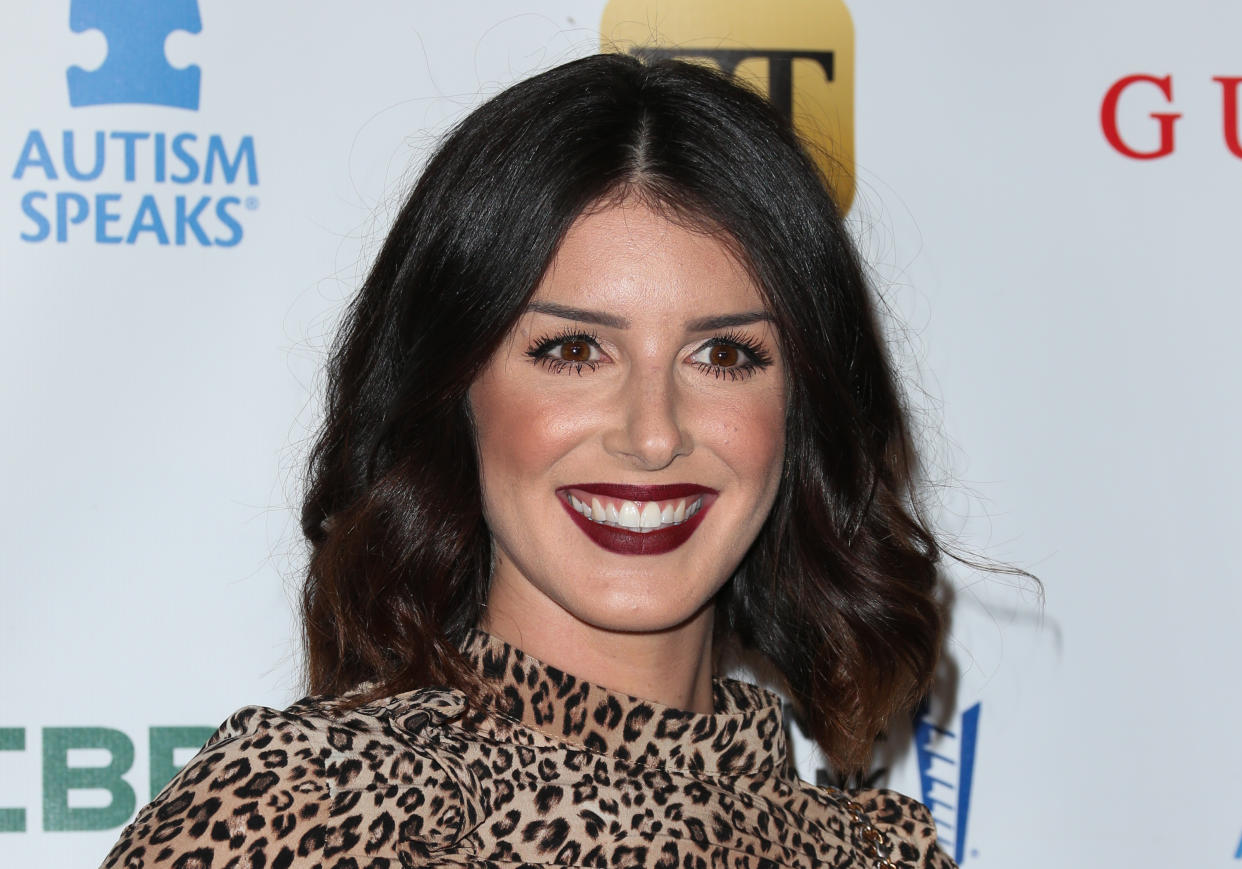 BURBANK, CA - SEPTEMBER 29:  Actress Shenae Grimes attends the Metropolitan Fashion Week 2016 - La Vie En Bleu - Signature Event Benefiting Autism Speaks at Warner Bros. Studios on September 29, 2016 in Burbank, California.  (Photo by Paul Archuleta/FilmMagic)