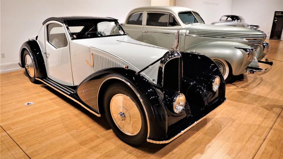 the art deco cars of the vero beach museum