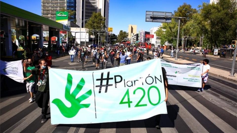 Una marcha a favor de la marihuana legal