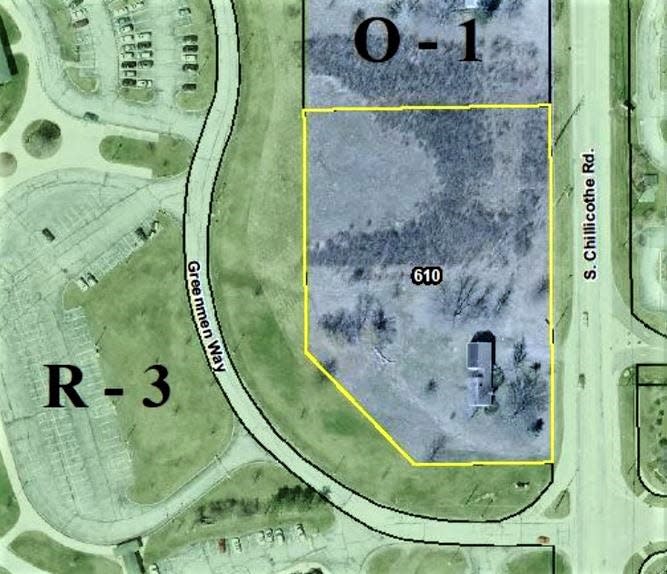 This illustration shows the site of the proposed Jehovah’s Witness Kingdom Hall between South Chillicothe Road and Greenman Way. Miller School is to the south and Mantua Grain & Supply to the north.