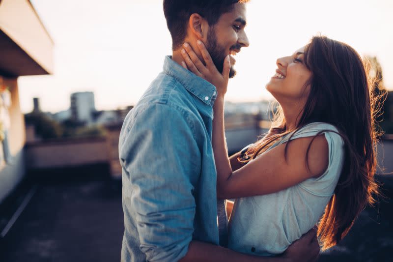 Le corps des femmes change quand elles tombent amoureuses, d’après une nouvelle recherche [Photo: Getty]