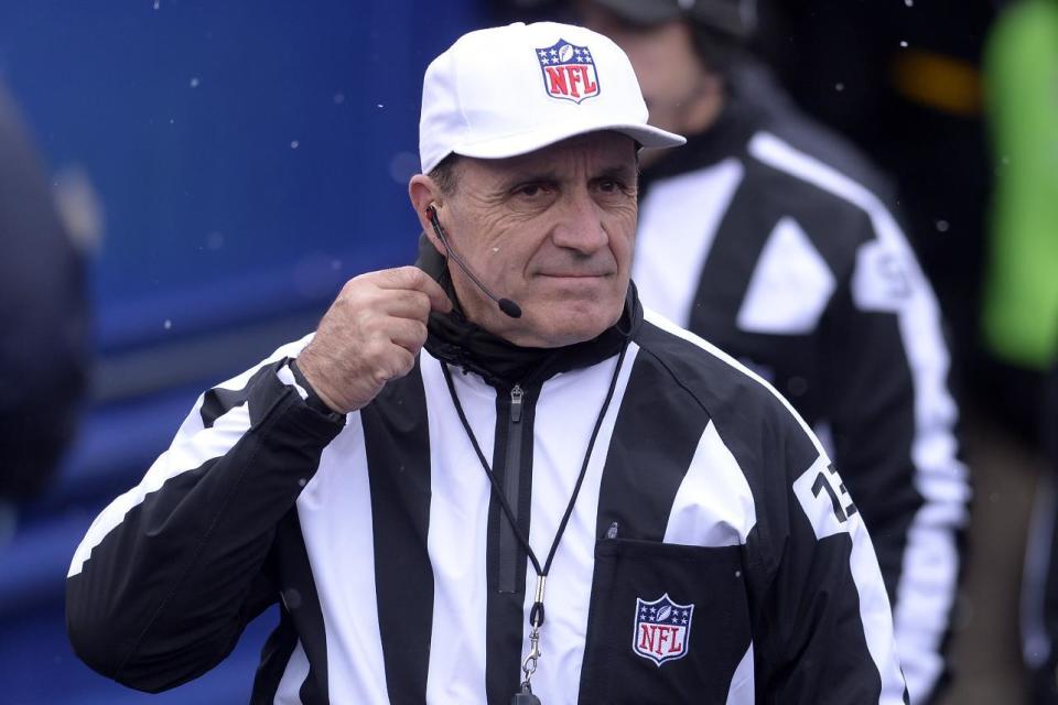 NFL referee Pete Morelli has been criticized this week by Eagles fans. (AP)