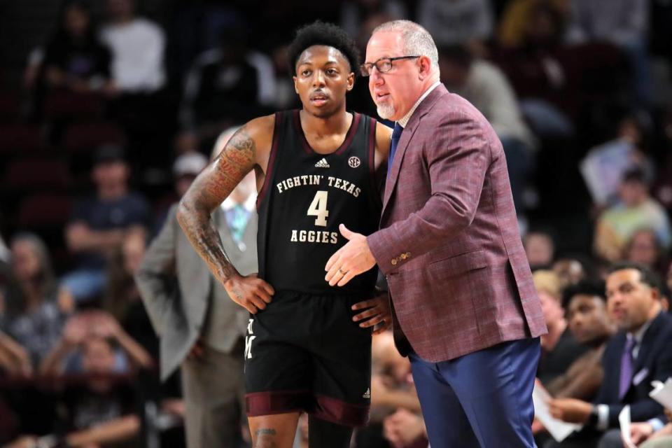 Texas A&M head coach Buzz Williams and preseason SEC player of the year Wade Taylor IV are off to an 0-2 start to league play, with losses to Auburn and LSU.