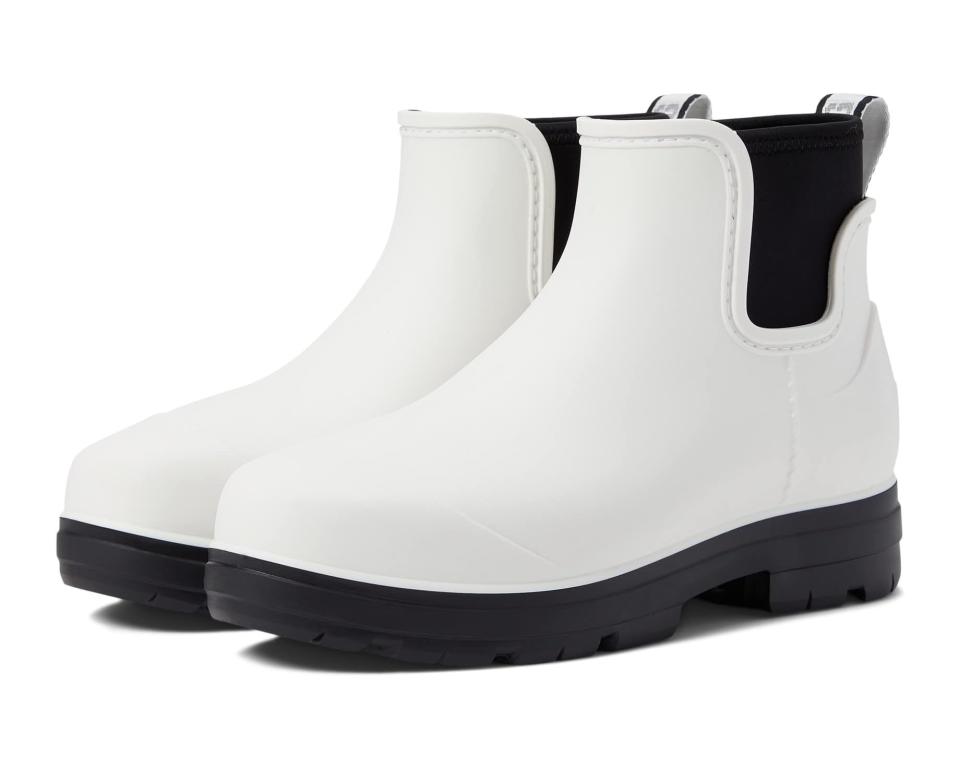 UGGs Sale Zappos 2024: Get Over 500 Boots, Coats, Socks Up to 60% Off