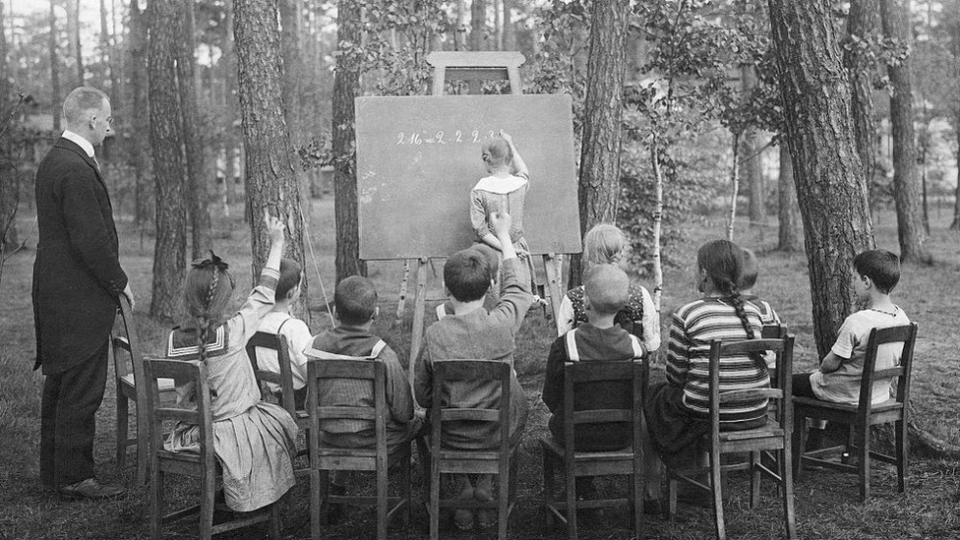 Escuela al aire libre en Alemania en 1919