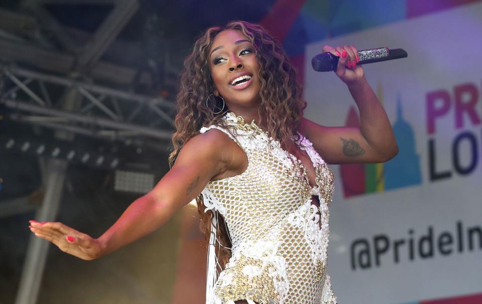 Alexandra Burke only had 3 weeks to prepare for Chicago