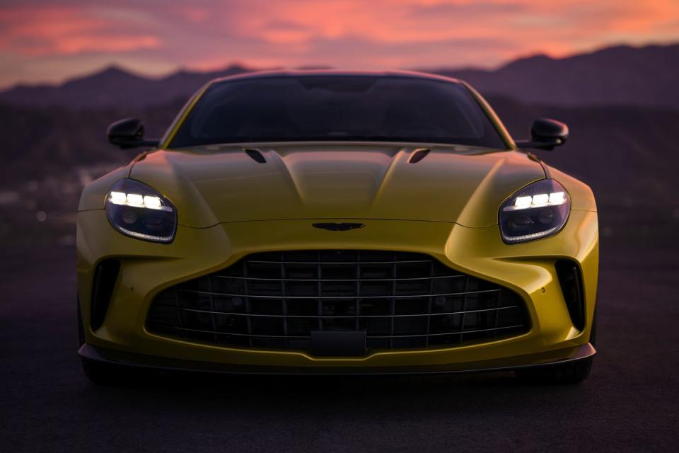 2025 aston martin vantage reveal images