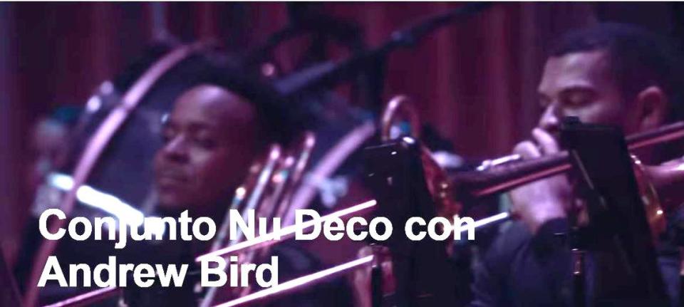 Conjunto Nu Deco con Andrew Bird en el Adrienne Arsht Center.