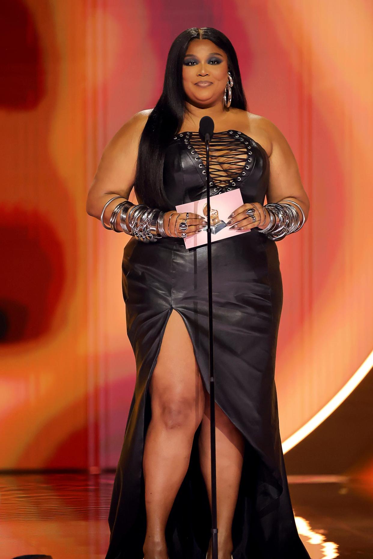 Social Media Is Very Confused by Lizzo Presenting at the Grammys Following Harassment Lawsuit 668