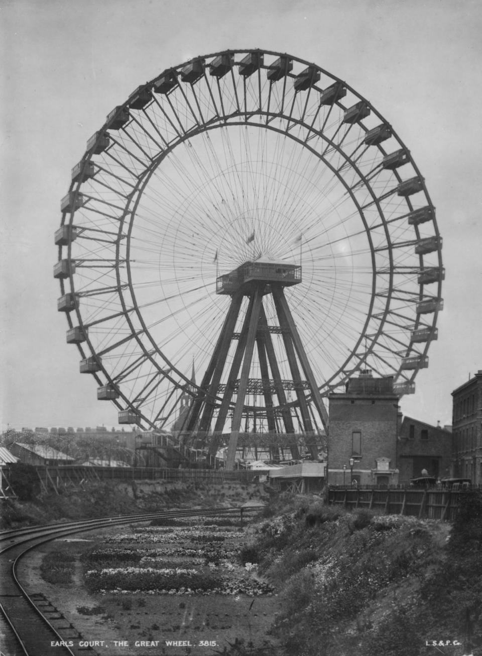 1875:  A ferris wheel at Earls Court exhibition (Getty Images)