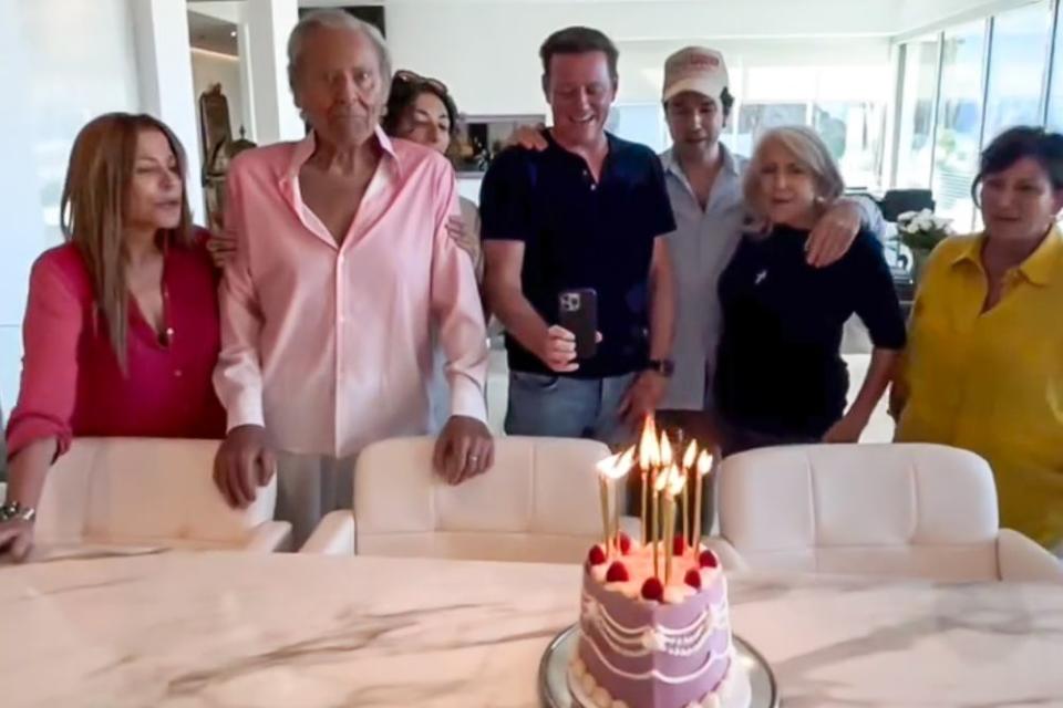 <p>Suzanne Somers/ Instagram</p> Suzanne Somers family celebrate her birthday the day after she died