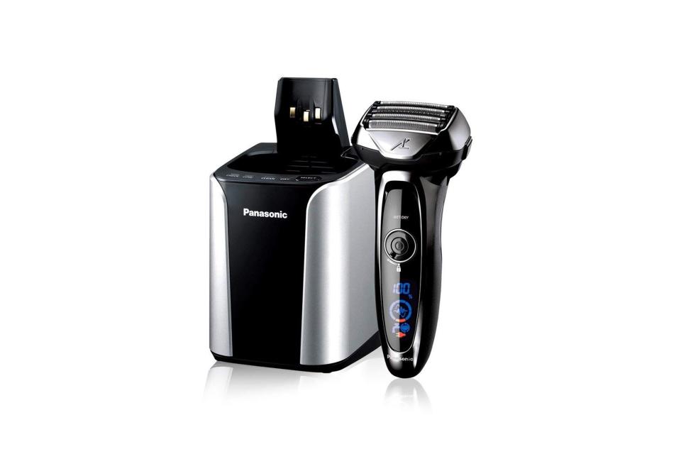 Panasonic wet/dry flexible electric shaver and trimmer (was $250, 32% off)