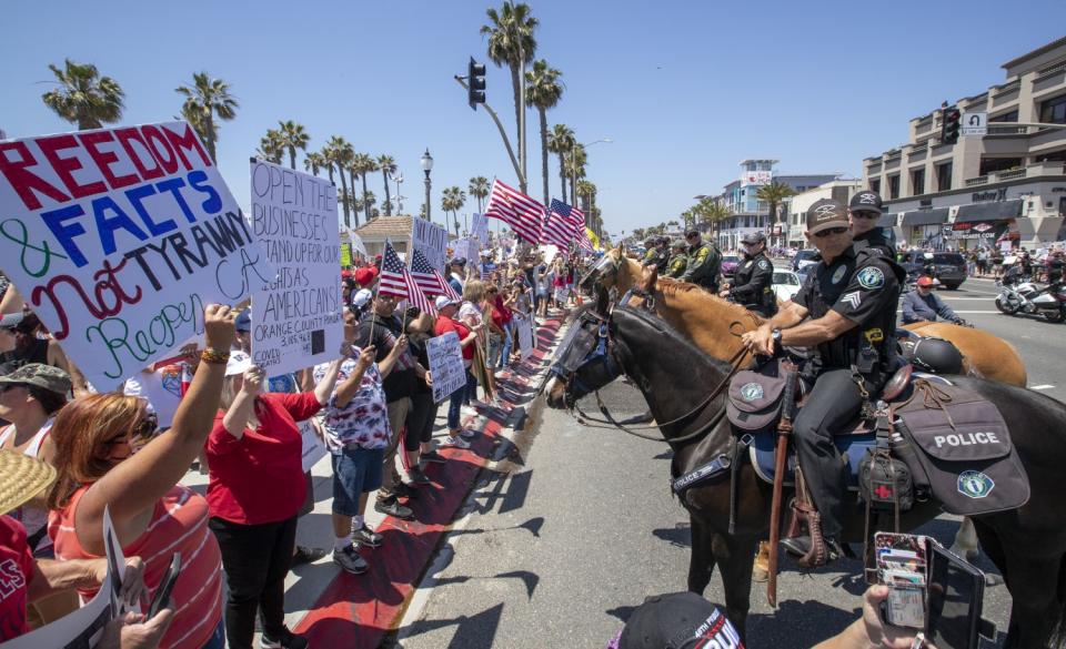 534027_la-me-reopen-cali-protest_20_AJS.jpg