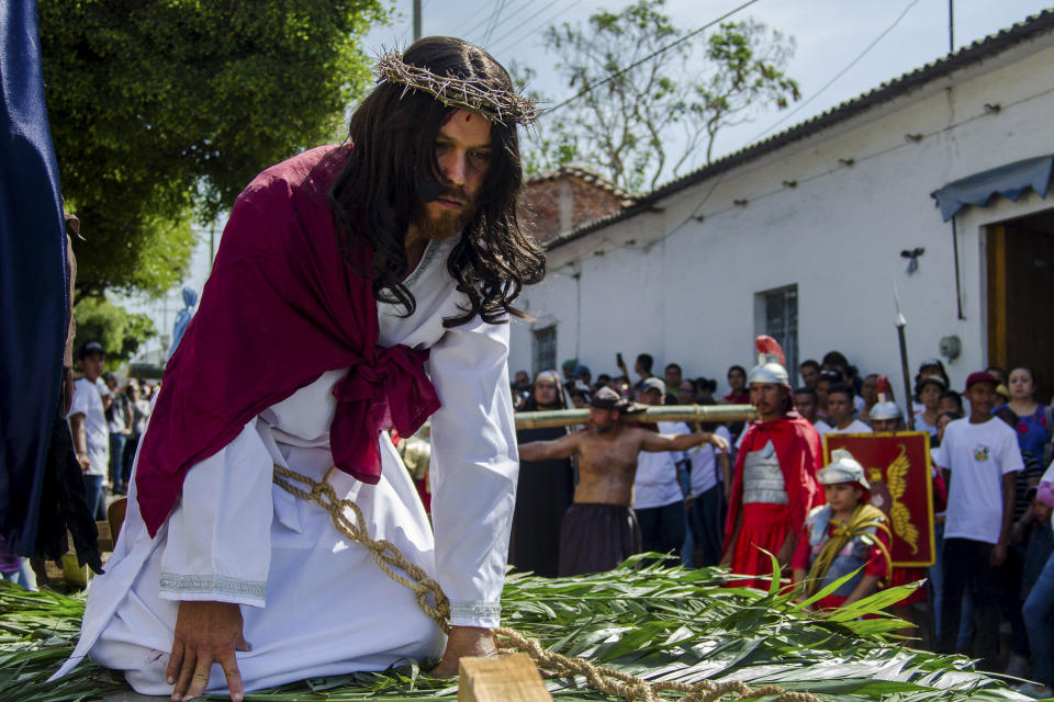 A Christian portraying Jesus recreates the Stations of the Cross during Good Friday on April 19, 2019, in Colima, Mexico. (Leonardo Montecillo / Agencia Press South via Getty Images)